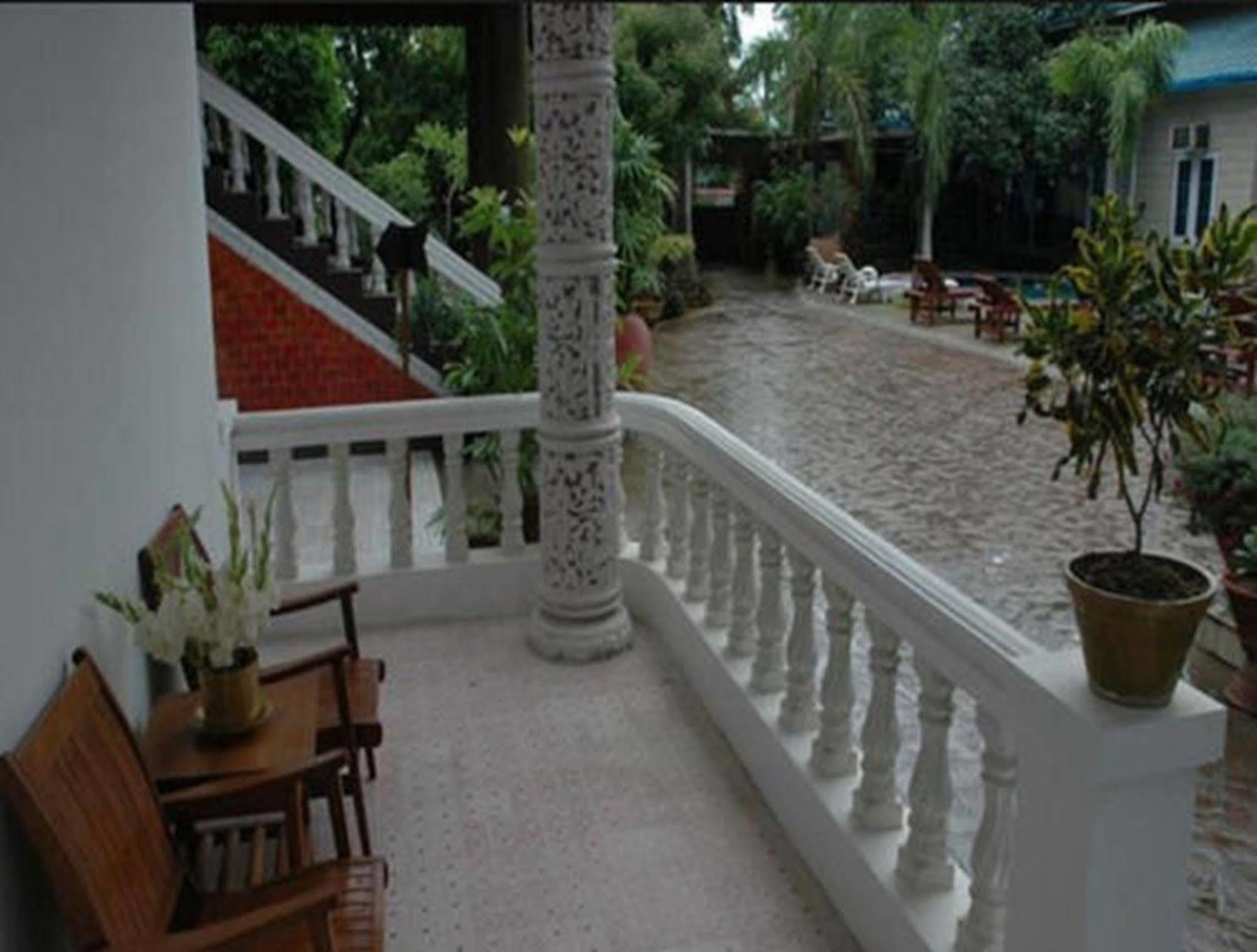 Emerald Land Hotel Mandalay Exterior foto
